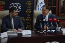 W Turcji ukraiński i rosyjski rzecznicy praw obywatelskich negocjują uwolnienie więźniów i jeńców W Turcji ukraiński i rosyjski rzecznicy praw obywatelskich negocjują uwolnienie więźniów i jeńców