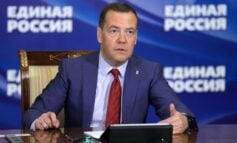 Miedwiediew wprost: Na „zdrajców” Rosji za granicą wysłać szwadrony śmierci