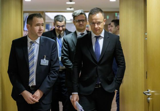 Rosyjska prowokacja? Węgierski minister spraw zagranicznych otrzymał list z pogróżkami po ukraińsku