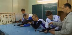 Brytyjski wywiad wojskowy: W Rosji następuje militaryzacja edukacji
