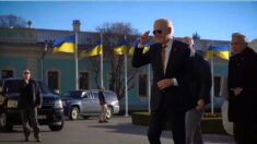 Biden w tajemnicy wyjechał z USA. Jaką drogą przybył do Kijowa? (WIDEO)