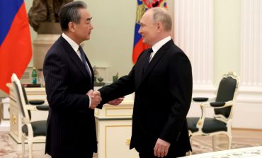 Chiny wyjaśniają nieporozumienie: nie „plan pokojowy”, a „dokument ze stanowiskiem w sprawie wojny na Ukrainie”