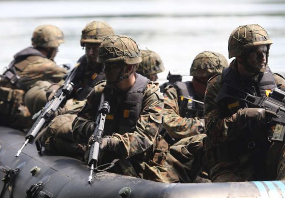 35 tys. żołnierzy Bundeswehry w stanie wysokiej gotowości bojowej: „Idziemy va banque”