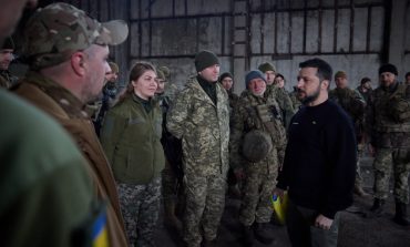 Zełenski odwiedził żołnierzy w Donbasie