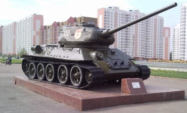 Rosyjski ekspert: Jeśli zajdzie taka potrzeba Rosja wyśle na Ukrainę zdjęte z cokołów stare czołgi T-34