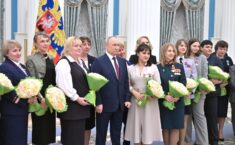 Putin z okazji Międzynarodowego Dnia Kobiet: Kobiety w Rosji są cenione ponad wszystko