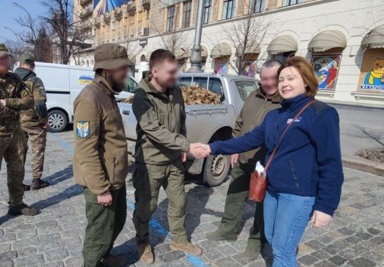 Pickupy dla walczącej Ukrainy od Fundacji Wolność i Demokracja