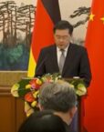 Chiny nie będą zaopatrywały Rosji w uzbrojenie