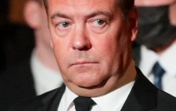 Ten to potrafi rozbawić. Miedwiediew grozi Ukrainie w sprawie, którą sabotuje Putin