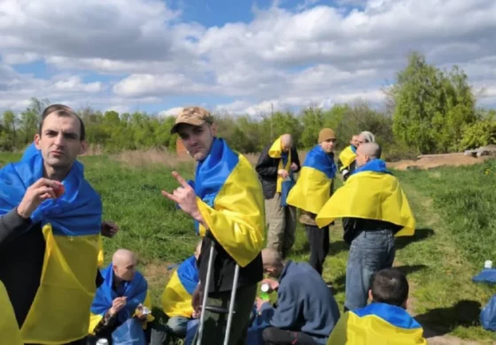 Kilkudziesięciu jeńców powróciło z rosyjskiej niewoli na Ukrainę