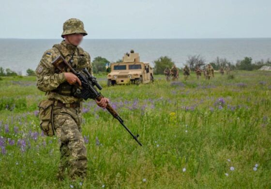 Kancelaria prezydenta Ukrainy: Po wojnie przy rosyjskiej granicy powinna powstać co najmniej stukilometrowa strefa zdemilitaryzowana