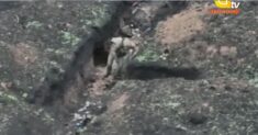 Niesamowite: Ukraiński dron wziął do niewoli ocalałego pod Bachmutem okupanta (WIDEO)