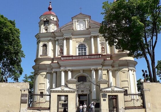 Niedzielna transmisja Mszy Świętej z kościoła pw. św. Piotra i Pawła w Wilnie