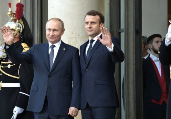 Macron: Putin nie stanie przed sądem, bo będzie potrzebny do negocjacji pokojowych