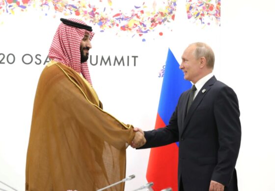 Macron liczy, że z pomocą Arabii Saudyjskiej uda się skłonić Putina do zakończenia agresji na Ukrainę