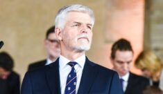 Prezydent Czech: Musimy inwigilować wszystkich (!) Rosjan w Europie