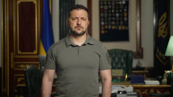 „Powiedzcie to Putinowi” – Zełenski ​​odpowiedział szefowi Kremla