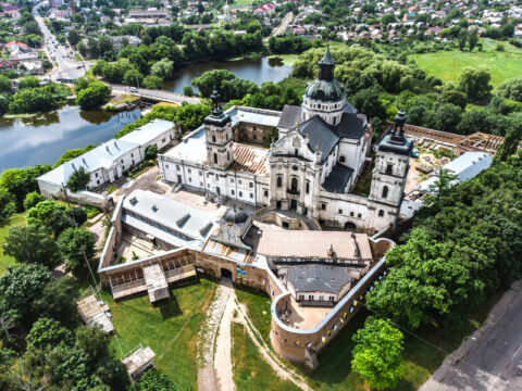 Zespół klasztorny karmelitów bosych – Sanktuarium Matki Boskiej Berdyczowskiej (Szkaplerznej) w Berdyczowie