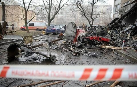 Miejsce katastrofy śmigłowca w Browarach pod Kijowem, 18 stycznia 2023 r.