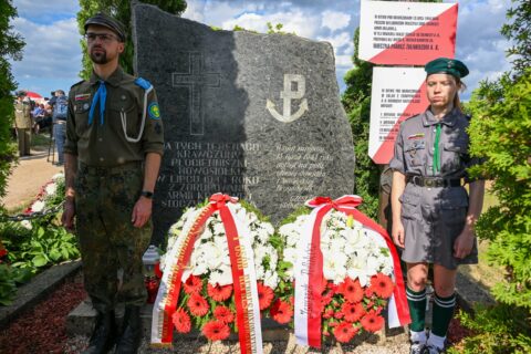 Pomnik bitwy pod Krawczunami odsłonięty 1 września 1989 roku z inicjatywy mieszkańców wsi Gudele, 13 lipca 2023 r.