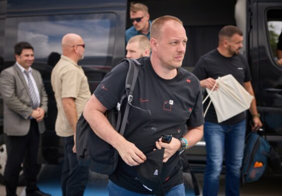Powrót żołnierzy pułku „Azow” na Ukrainę nie był transakcją wymienną