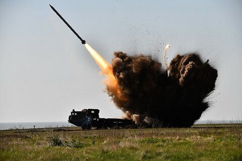 Ukraińska wyrzutnia rakietowa w akcji