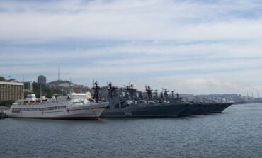 Potężne eksplozje w pobliżu bazy marynarki wojennej we Władywostoku (WIDEO)