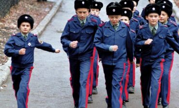 Rosja utworzyła szkoły kadeckie dla dzieci porwanych z Ukrainy