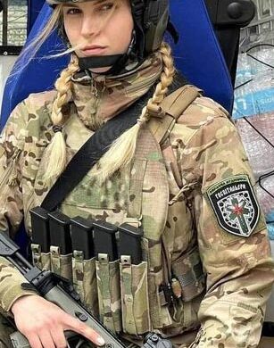 Ukraińska armia wprowadzi "damskie" kamizelki kuloodporne