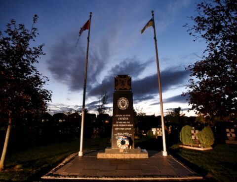 Kwatera żołnierzy 14. Dywizji Grenadierów Waffen-SS „Galizien” na cmentarzu w kanadyjskim Oakville Fot. Wikipedia – domena publiczna