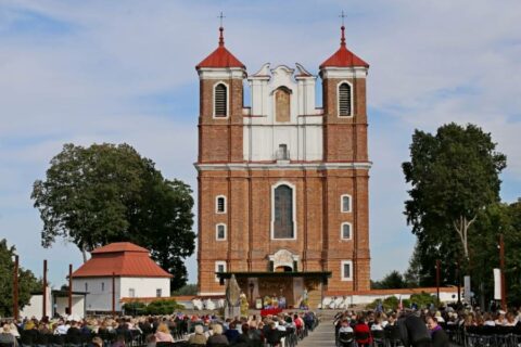 Sanktuarium w Szydłowie Fot. Marlena Paszkowska/https://l24.lt