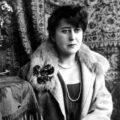Maria Pawlikowska-Jasnorzewska w swoim mieszkaniu Narodowe Archiwum Cyfrowe