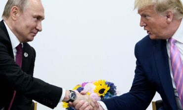 Donald Trump szczęśliwy z pochwały od Putina…
