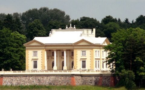 Pałac Tyszkiewiczów w Zatroczu Fot. Wikipedia – domena publiczna