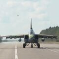 Lądowanie samolotów wojskowych na trasie Brześć Mińsk