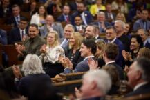Nie do wiary! Zełenski i Trudeau fetowali weterana SS Galizien w parlamencie Kanady