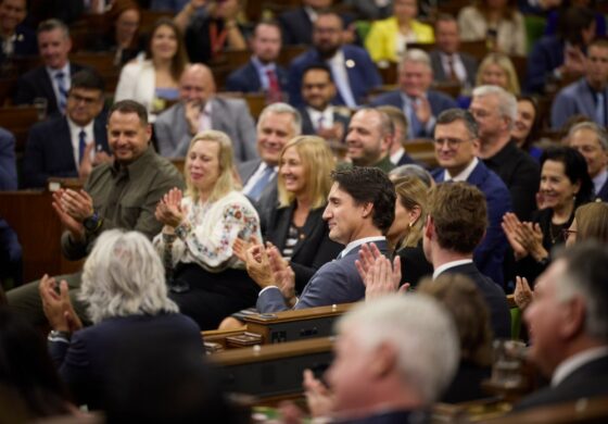 Nie do wiary! Zełenski i Trudeau fetowali weterana SS Galizien w parlamencie Kanady