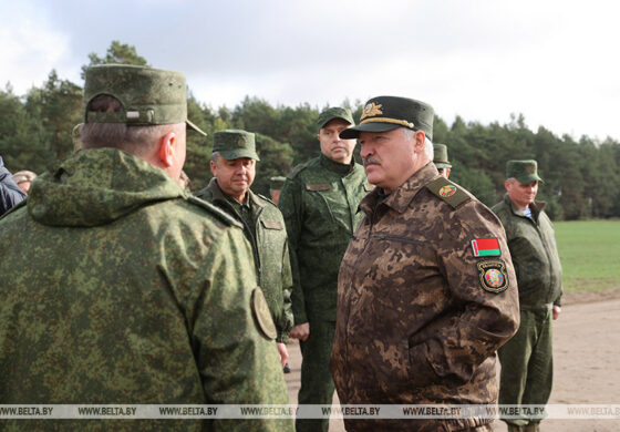 Łukaszenka pod Polską granicą, na inspekcji „linii Chrenina”