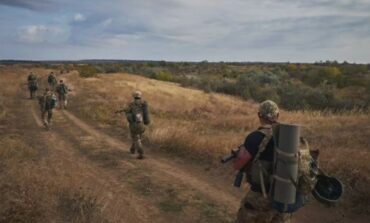 Łotwa przerzuca wojsko na granicę z Białorusią
