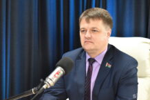 Parlamentarzysta Łukaszenki wybrał się na wybory w Polsce Parlamentarzysta Łukaszenki wybrał się na wybory w Polsce