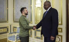 Sekretarz obrony USA w Kijowie: wraz z sojusznikami nadal będziemy wspierać Ukrainę na polu walki Sekretarz obrony USA w Kijowie: wraz z sojusznikami nadal będziemy wspierać Ukrainę na polu walki