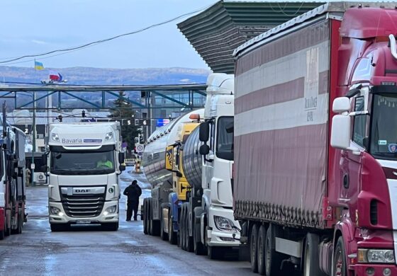 Ukraina wzywa UE do przysłania rewizorów na granicę z Polską