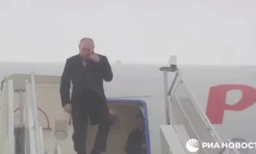 Putin (albo jego sobowtór) przyleciał do Łukaszenki (WIDEO)