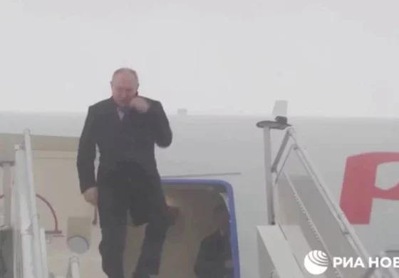 Putin (albo jego sobowtór) przyleciał do Łukaszenki (WIDEO)