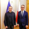 Wicepremier ds. odbudowy, minister ds. rozwoju gmin, terytoriów i infrastruktury Ukrainy Oleksandr Kubrakov oraz minister infrastruktury Dariusz Klimczak Fot. gov.pl/Ministerstwo Infrastruktury