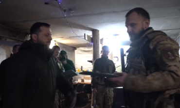Prezydent Ukrainy odwiedził żołnierzy na froncie