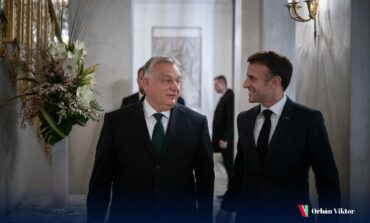 Orbán odbył „wspaniałe” spotkanie z Macronem