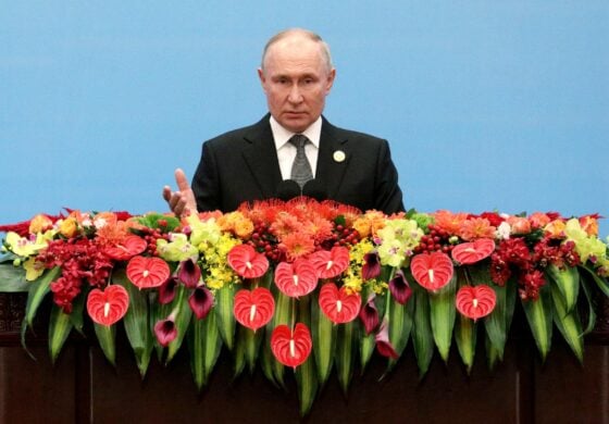 Bloomberg: Putina gra na czas zaczyna przynosić efekty