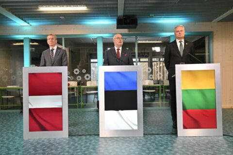 Prezydenci Łotwy – Edgars Rinkēvičs, Estonii – Alar Karis i Litwy – Gitanas Nausėda na spotkaniu w Tallinie Fot. X/@AlarKaris