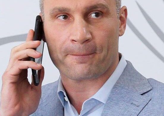 Prezydent Ukrainy „płaci za błędy, które popełnił”